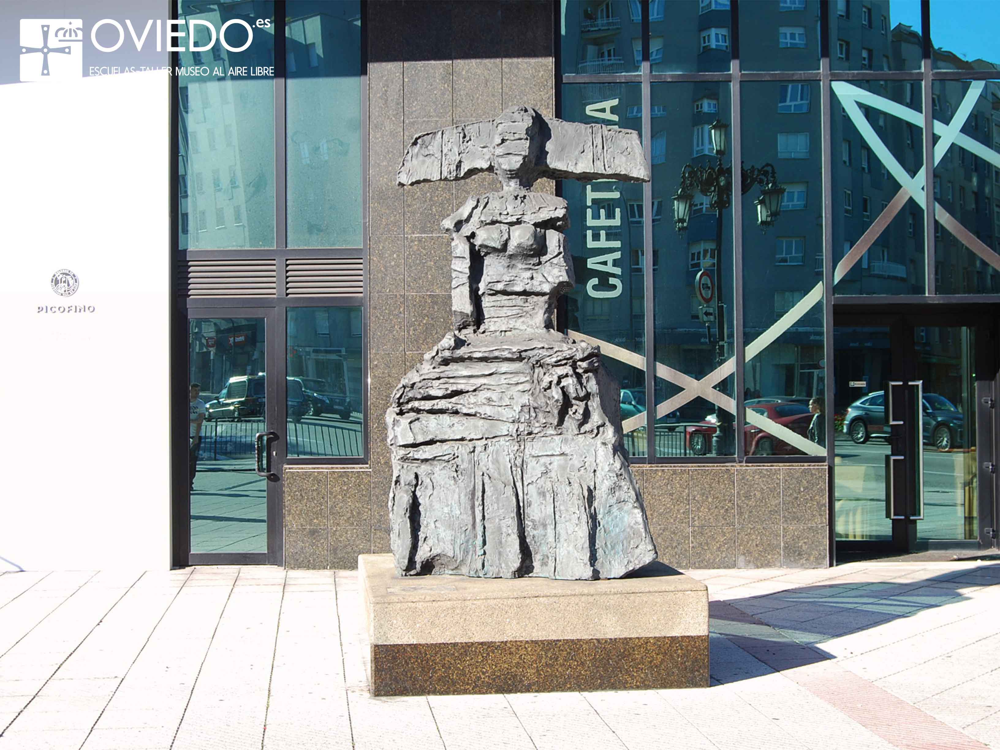 escultura completa menina